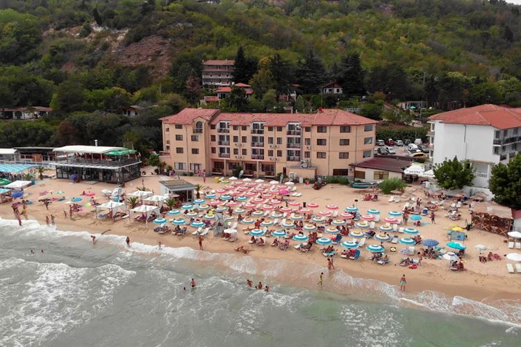 Bulharsko-Kranevo-hotel Palma beach-letecký pohled