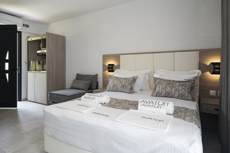 9-Řecko-Asprovalta-Avaton luxury resort-dvoulůžkový pokoj