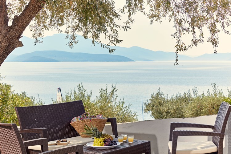 25-Řecko-Thesalie-Chorto Pelion-Leda Village Resort-Suite balkon