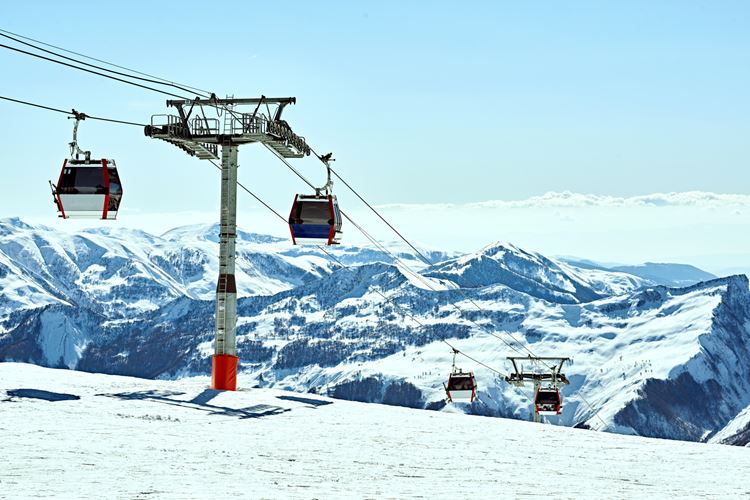 2-Gruzie-lyžařský zájezd-Gudauri-gondola