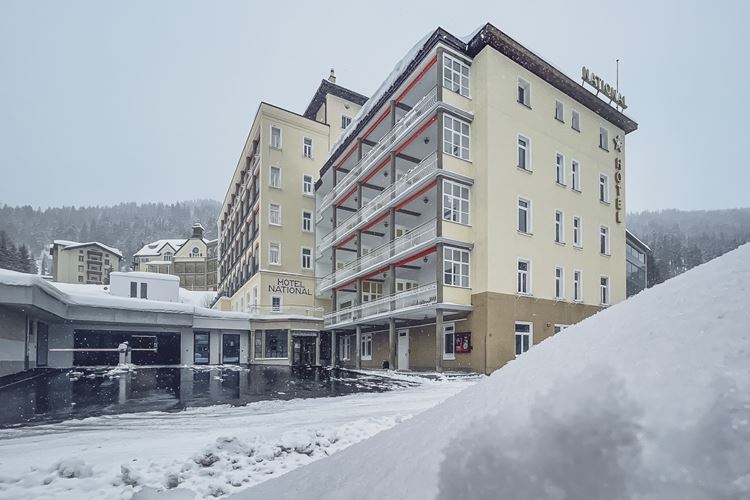 Švýcarsko-Davos-Hotel National-hlavní foto