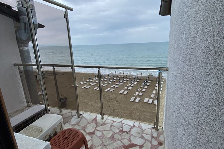 Bulharsko-Kranevo-hotel Palma beach-rodinný pokoj s výhledem na moře-balkon