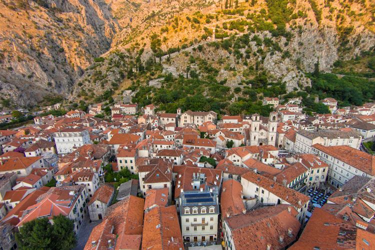 Poznávací zájezd Černá Hora-Kotor-staré město-2