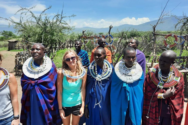 Tanzánie-Zanzibar-poznávací-zájezd-návštěva-Masajské-vesnice