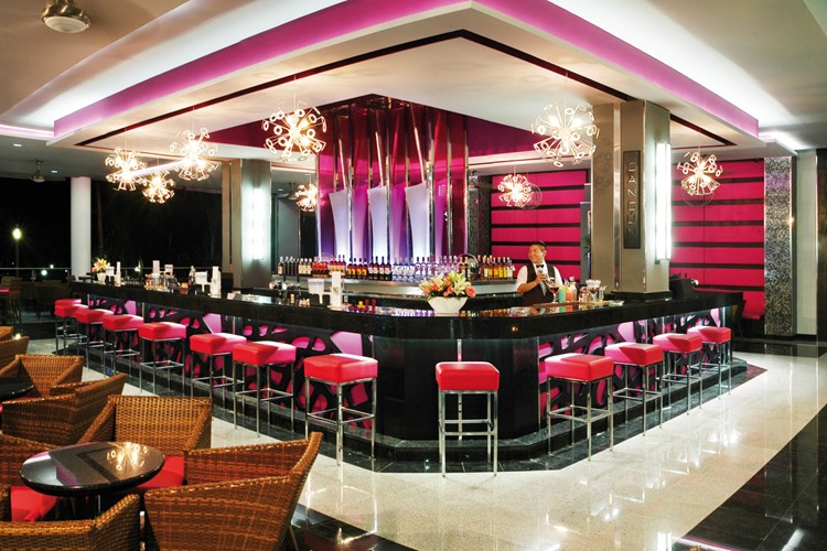 Mexiko-Hotel Riu Yucatan-lobby bar