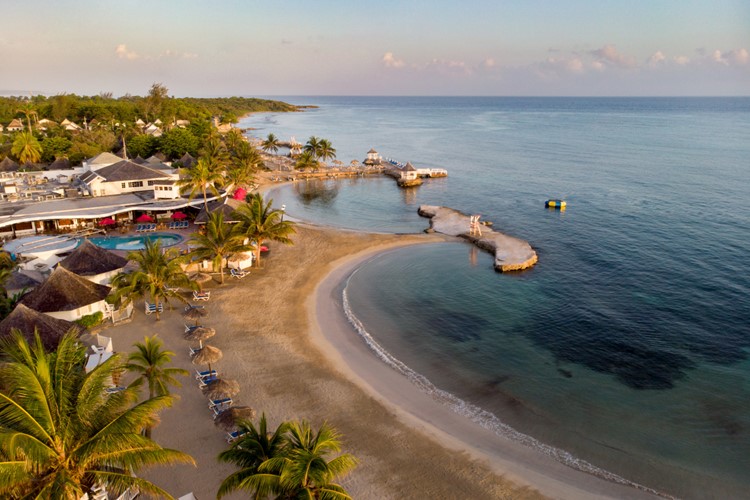 2-Jamajka-Hotel-Royal Decameron Club Carribean