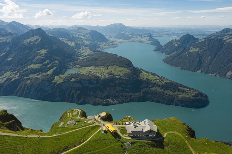 Švýcarské klenoty – ledovce, vodopády a horské průsmyky se vstupy v ceně