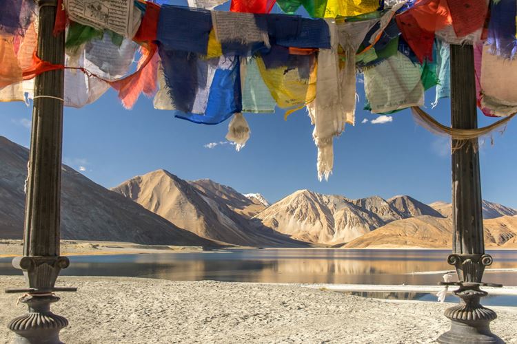 Poznávací zájezd-Indie-Velký okruh Malým Tibetem-fotka od-hans-jurgen-mager-MrW_AqAFNR0-unsplash
