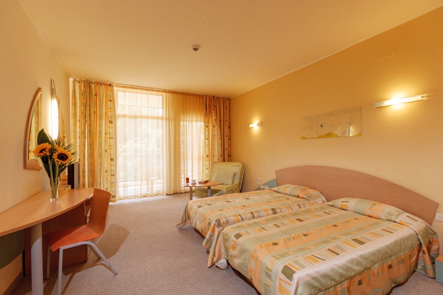 Bulharsko-Zlaté-Písky-hotel-Atlas-double-room