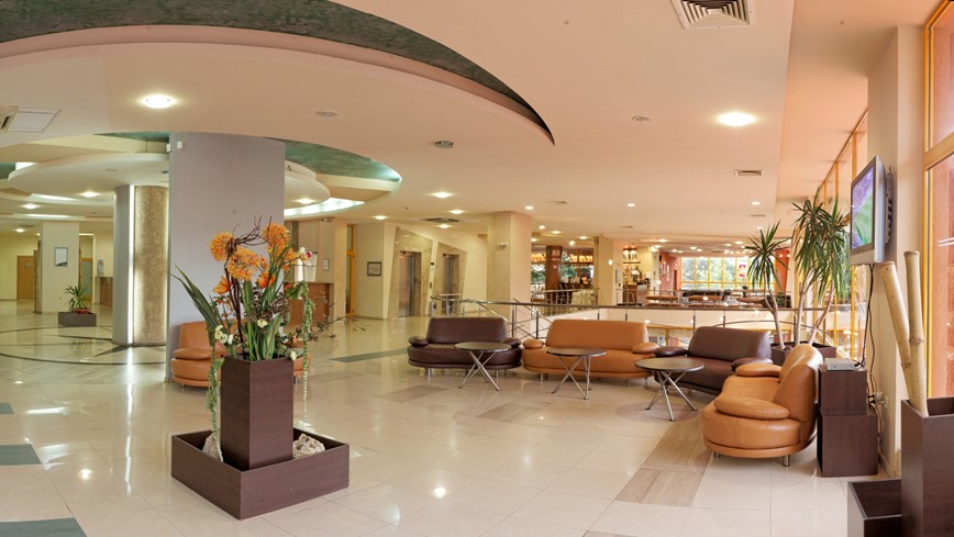 Bulharsko-Zlaté-Písky-hotel-Atlas-lobby