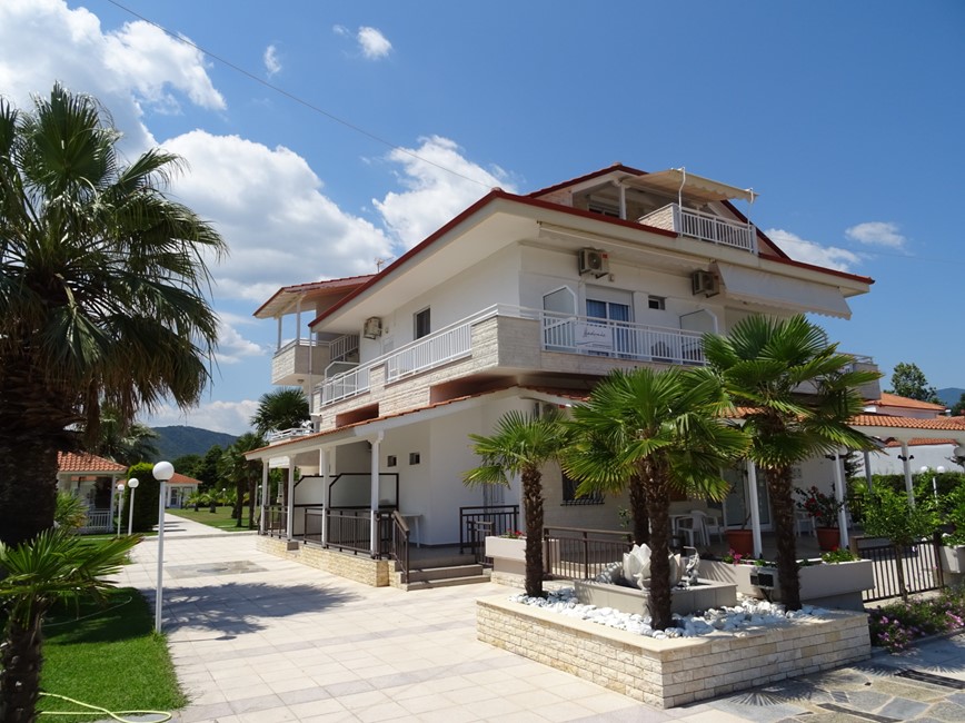 Řecko-Paralia Vrasna-dům Dimitris-hlavní budova