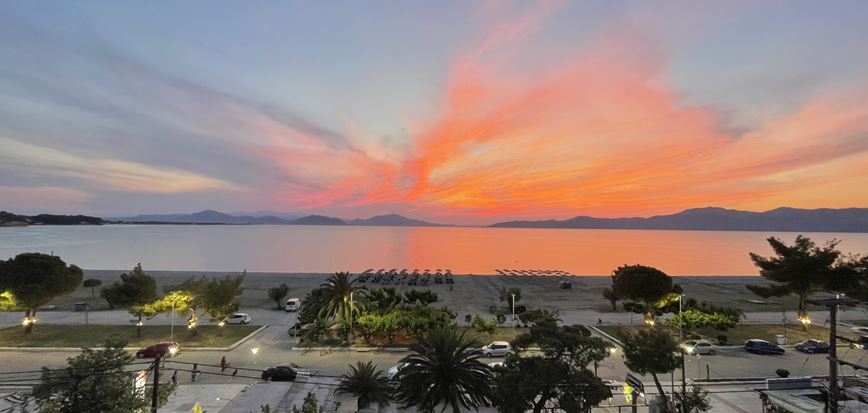 Řecko-ostrov-Evia-letovisko Pefki-hotel Galini-západ slunce na pláži
