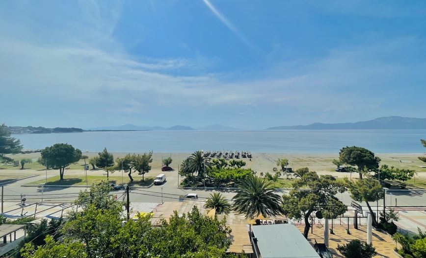 Řecko-ostrov-Evia-letovisko Pefki-hotel Galini-pohled z hotelu na pláž