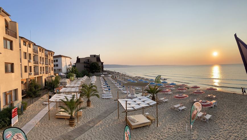 Bulharsko-Kranevo-hotel Palma beach-pohled na pláž
