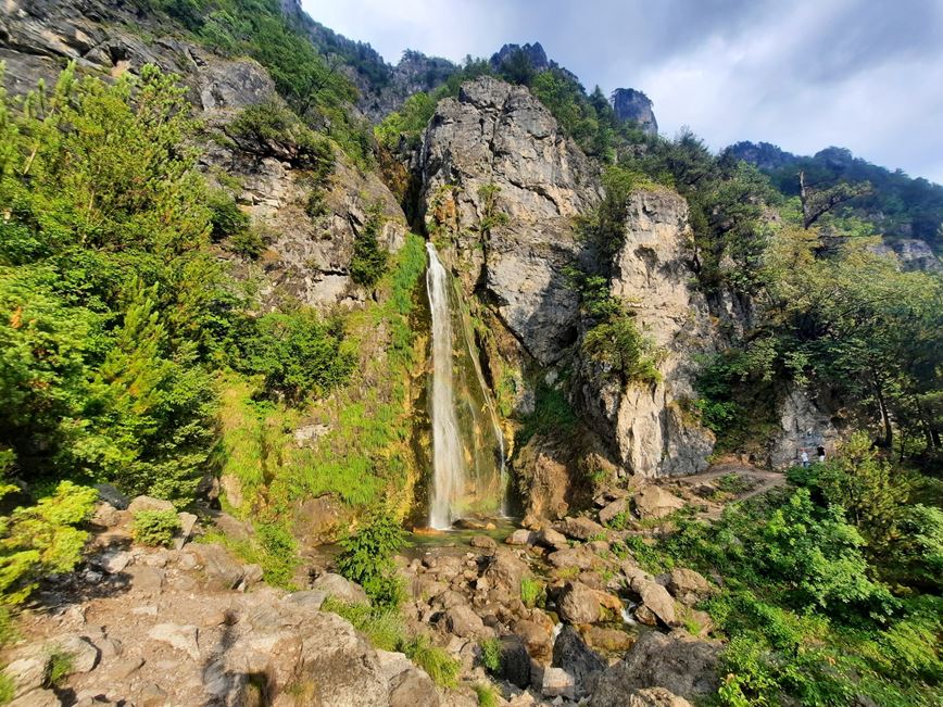 Poznávací zájezd-Albánie-Theth-vodopád Grunas