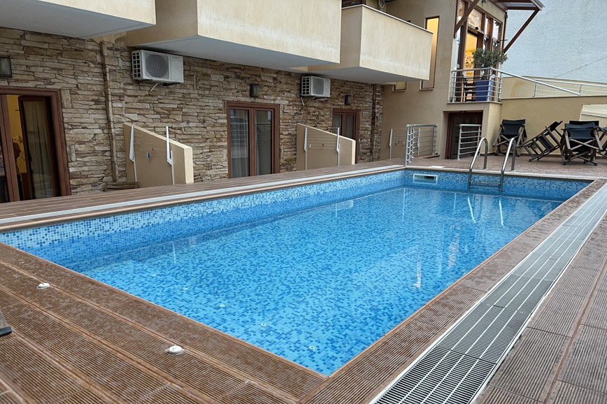 Řecko-Ouranopolis-hotel Princess-bazén