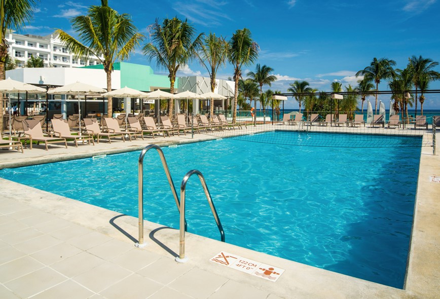 Jamajka-Hotel-Riu-Ocho-Rios-Pools