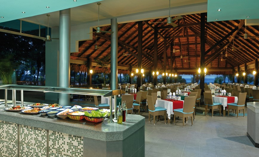 Mexiko-Hotel Riu Yucatan-mexická restaurace u pláže