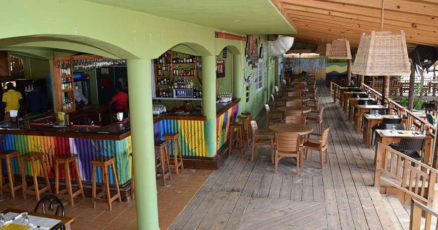 Jamajka The Boardwalk Village pohled na restauraci